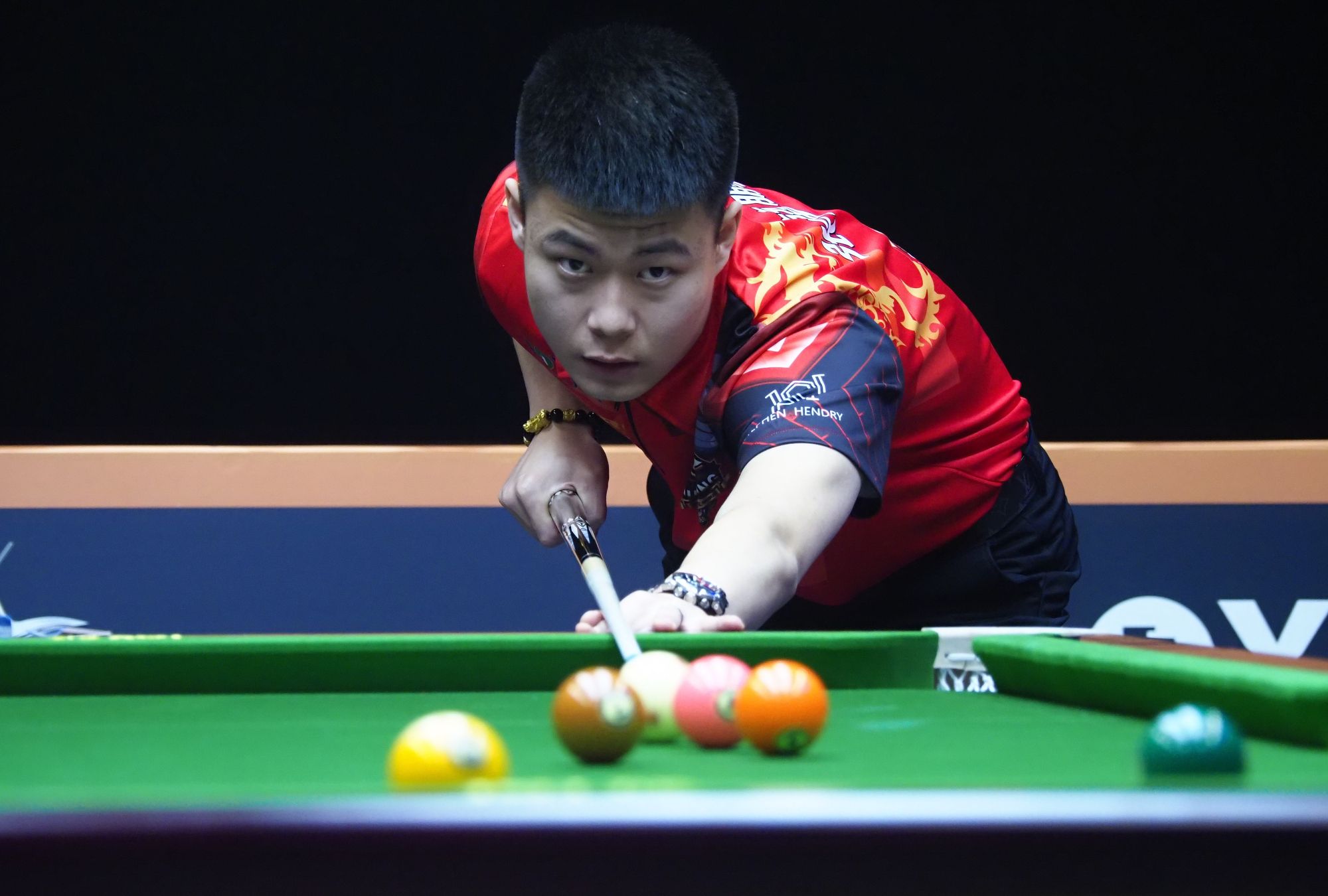 比同样年轻 比同样年轻